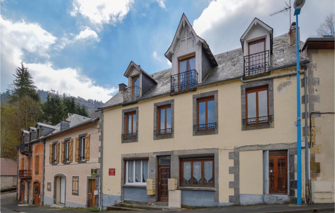 Beautiful Apartment In La Bourboule With Kitchen 勒蒙多尔 外观 照片